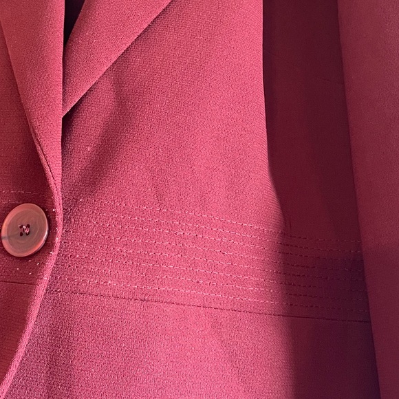 🇨🇦 NWOT vintage women’s blazer single button waist detail burgundy - Picture 2 of 6